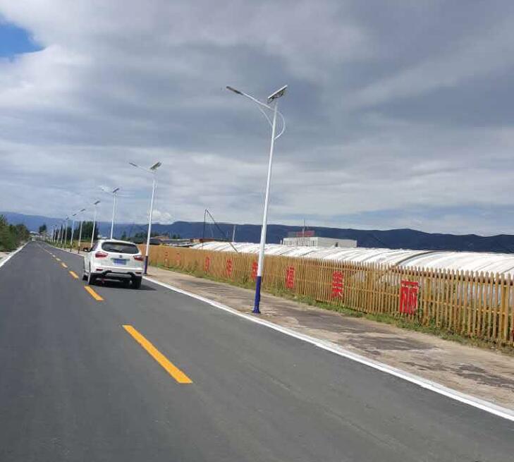 Inner Mongolia Hohhot new district hongshankou solar street lamp